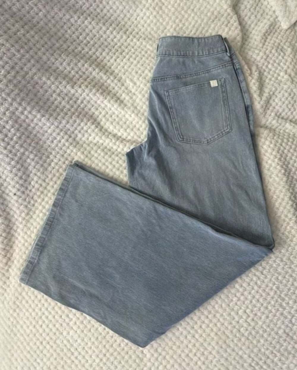 Halara High Waisted Wide Leg Jeans Size XS - Picture 6 of 7
